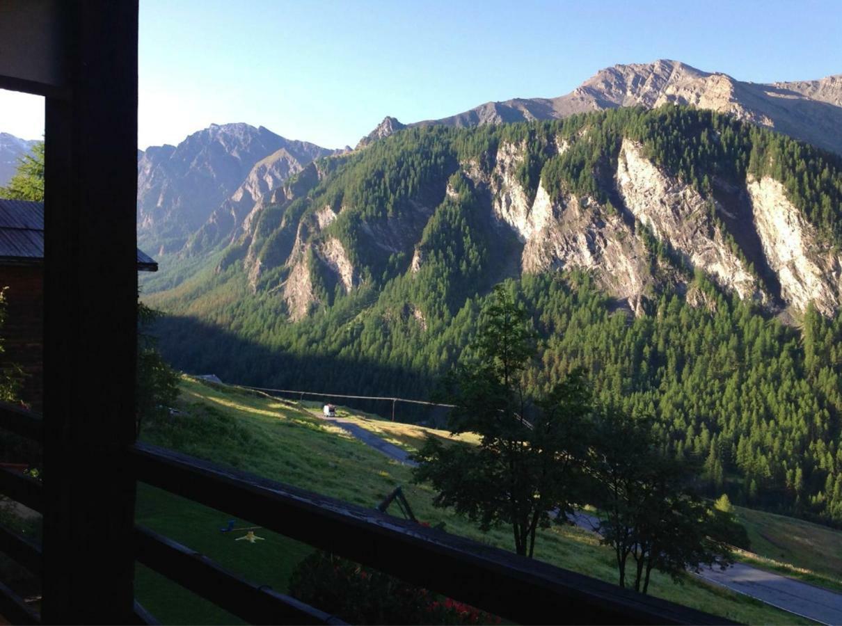 Le Grand Tetras Hotel แซ็ง-เวร็อง ภายนอก รูปภาพ